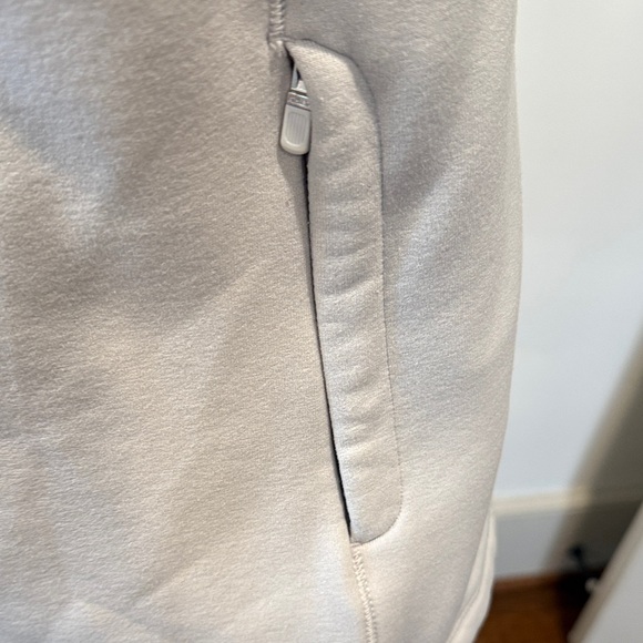 Athleta Altitude Polartec Zippered Vest in Stratus Grey Size Large - Picture 5 of 13